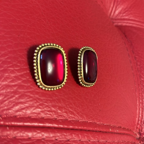 Yves Saint Laurent rectangle with red cabochon center clip earrings - Picture 5 of 14
